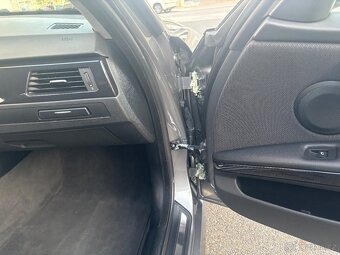 BMW e90 318d 320d - 13