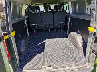 FORD Transit Custom 2,0 L2H2 125kW r.v.2017, 6míst - 13