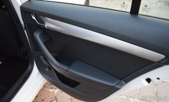ŠKODA OCTAVIA 1.6 TDI COMBI RV 2016 ČR - 13