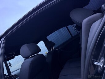 Škoda octavia 1.8t Tour - 13