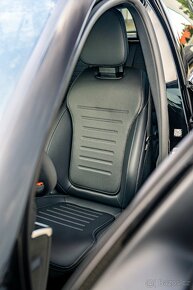 Mercedes-Benz C220d 4M AMG Premium - 13