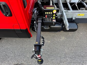 IVECO DAILY 50C15 3.0 HPI 150Ps r.v 2/2015 Hydraulická ruka - 13
