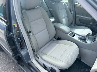 MERCEDES C 280 COMBI W 203 170 kW RV 2006 AVANGARDE - 13