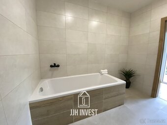 Pronájem domu 5+kk, 139 m2 se zahradou, terasou a balkonem – - 13