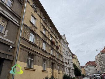 Prodej prostorného bytu 3+1 (111 m²) v historickém domě, Pra - 13