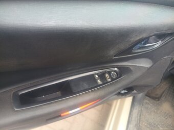 Citroen C4 1.4 16v - 13