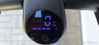 Elektrokolobežka Segway eXS KickScooter 300W - 13
