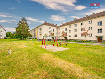 Prodej bytu 3+1, 65 m², Týnec nad Sázavou, ul. Družstevní - 13