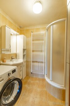 Prodej rodinného domu 402 m², pozemek 3160 m² v Krkonoších - 13