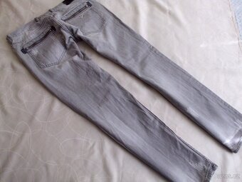 Armani Jeans pánske riflové nohavice  L  (36) - 13