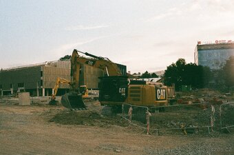 PRODÁNO Fotoaparát Minolta Hi-Matic F - 13