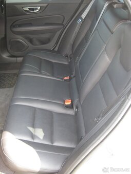 Volvo V60 Cross Country B4 - 13