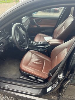 BMW E91 2.0D M47 2007 Manuál - 13