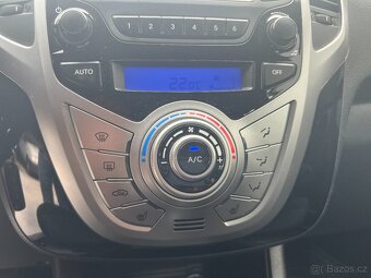 HYUNDAI ix20 1.4i 66 KW PDC TEMPOMAT VYHŘ.SEDADLA 2xALU KOLA - 13
