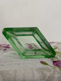 Prodám hutní sklo: vázy, mísy, popelníky - 13