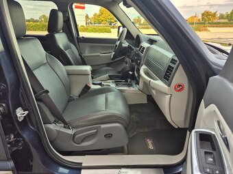 JEEP CHEROKEE 2.8CRD 130KW 1 MAJITEL 4x4 LIMITED BEZ KOROZE - 13