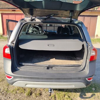 Volvo XC 70 AWD LEVNĚ - 13