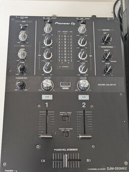 2x Gramofon Technics SL-1210MK5 a 2-kanál mix Pioneer DJM250 - 13