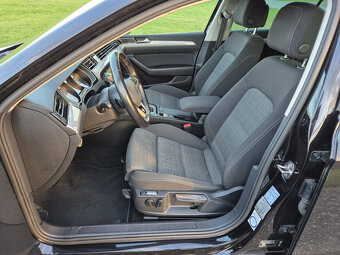 Volkswagen Passat  R-LINE 2.0 TDI  110 kW  DSG TZ - 13