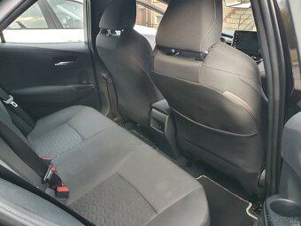Toyota Corolla 1.8i Hybrid - 13