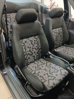 Volkswagen GOLF IV Cabrio - 13