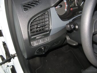 Škoda Fabia combi 1,0 MPI najeto 98tlm - 13