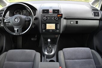 Volkswagen Touran 1.6 TDi CR HIGHLINE DSG,XENONY,KAMERA,TEMP - 13