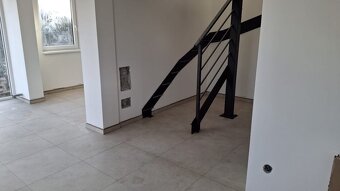 Rodinný dům se zahradou za cenu bytu-Netolice - 13