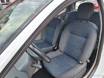 Renault Twingo 1.2i 43KW - 13