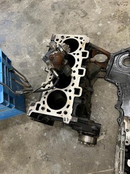 Renault Trafic díly motoru rok výroby 2020 - 13