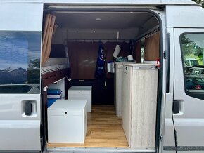Ford Transit 2.2 TDCi 103 kW L2H2 Obytný vůz - 13
