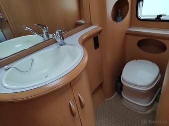 Karavan Hobby 560 Prestige WLU - 13