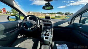 PEUGEOT 5008 2.0 HDi 7míst - 13