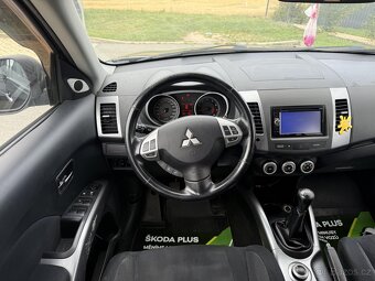 Mitsubishi Outlander 2.4 4x4 7-MÍST +Najeto 202TKM+ - 13