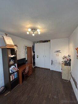 Prodej vyčleněné bytové jednotky v RD s parkovacími místy a  - 13