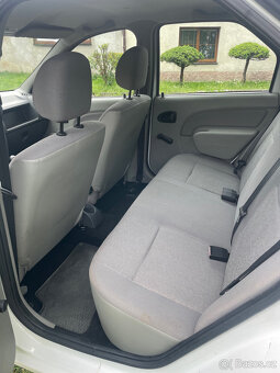 Dacia Logan 1,4 MPI - 13