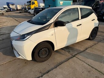 Toyota Aygo X 1.0i 2018 129TM klima pojizdne - 13