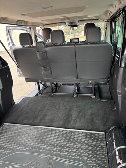 Renault Trafic L2 COMBI VAN Blue dCi 150 - 13