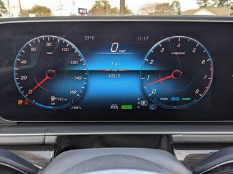 Mercedes-Benz GLS 580, motor 4.0L V8 - 2020 rok - 13