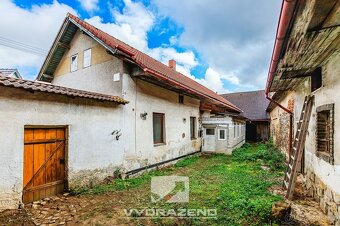 Dům (242 m2) s byty 4+kk (95,4 m2) a 3+kk (146,8 m2) v OV, Č - 13