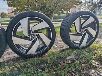 Originál ALU kola VW Golf R18 + letní pneu - 13