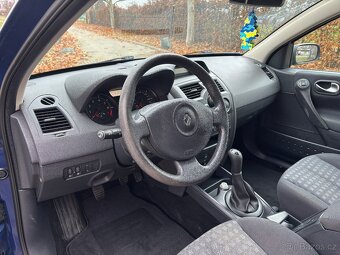 Renault Megane Authentiq 1.6 - 13