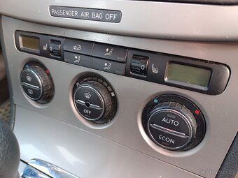 VW Passat B6 2.0tdi 103kw NAVI,WEBASTO,STK 2026,VÝHŘEV,KŮŽE - 13