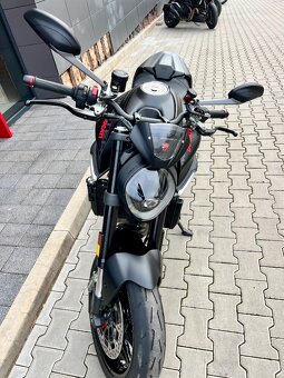 Monster  Plus 937 - 13