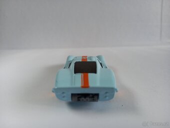 HOT WHEELS - 1967 FORD GT40 Mk.IV -GULF -POZRI DETAILNÉ FOTO - 13