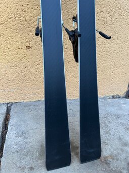 Prodám lyže ELAN INSOMNIA ELITE, vel. 152. Vázání ELAN 11 - 13