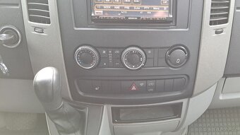 Mercedes Sprinter 319cdi  3L V6 - 13