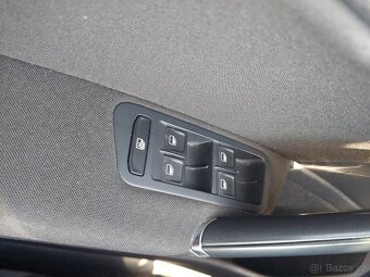 VW GOLF 1,6 TDi - 13