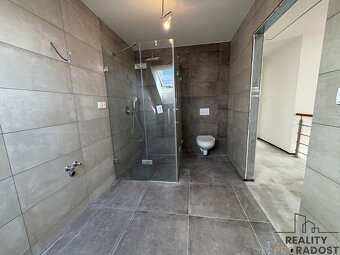 Prodej rodinného domu  80 m² pozemek 160 m²   Bezručova, Hod - 13