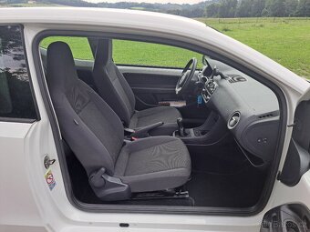 VW UP 1.0MPi,1majitelka,Servis jen VW,po Rozvodech,po STK - 13